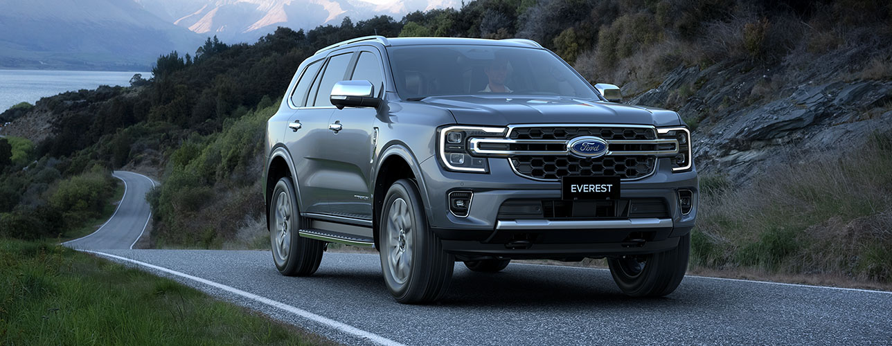 Ford Everest Thế Hệ Mới | Titanium 4x2 AT