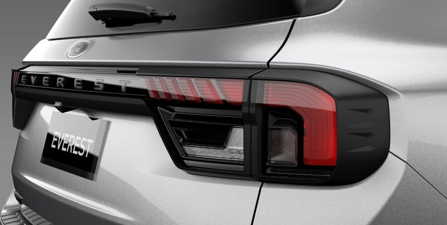 Ốp viền đèn sau màu đen