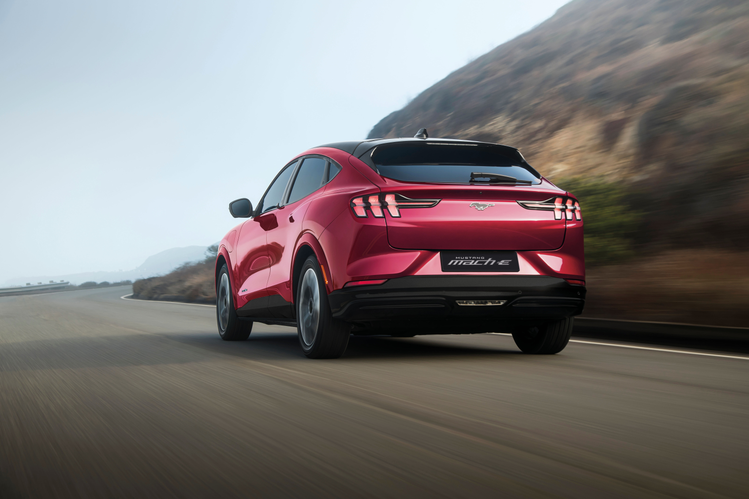 Khoảng cách vận hành 550Km